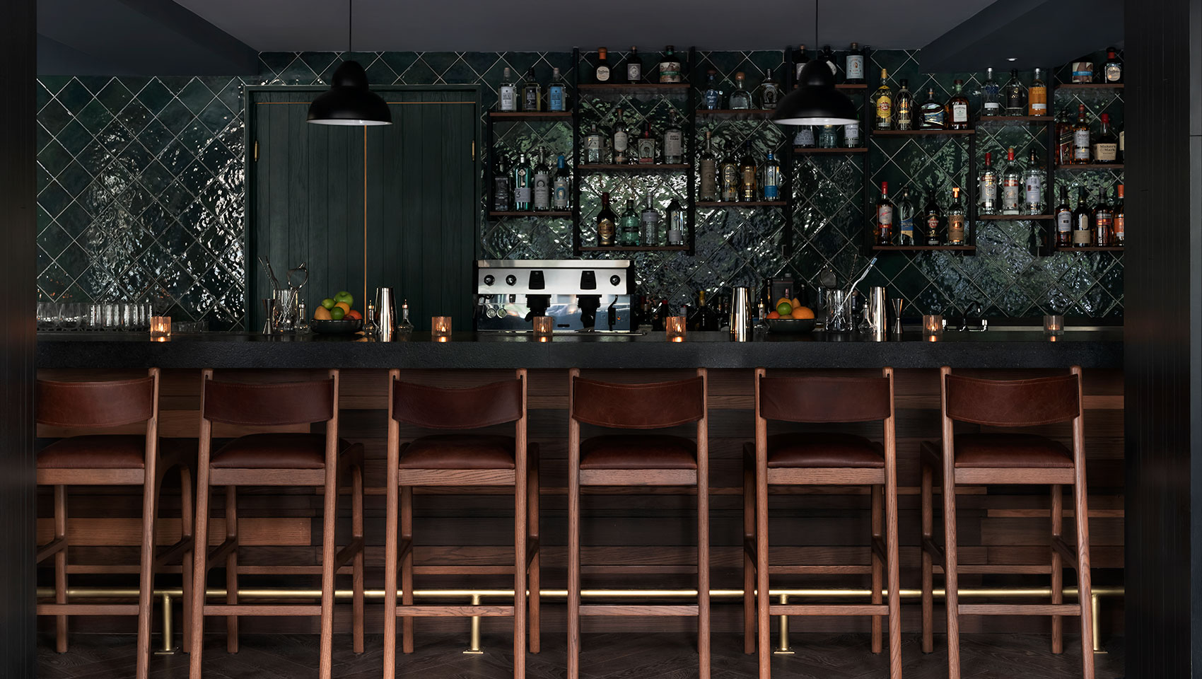bar